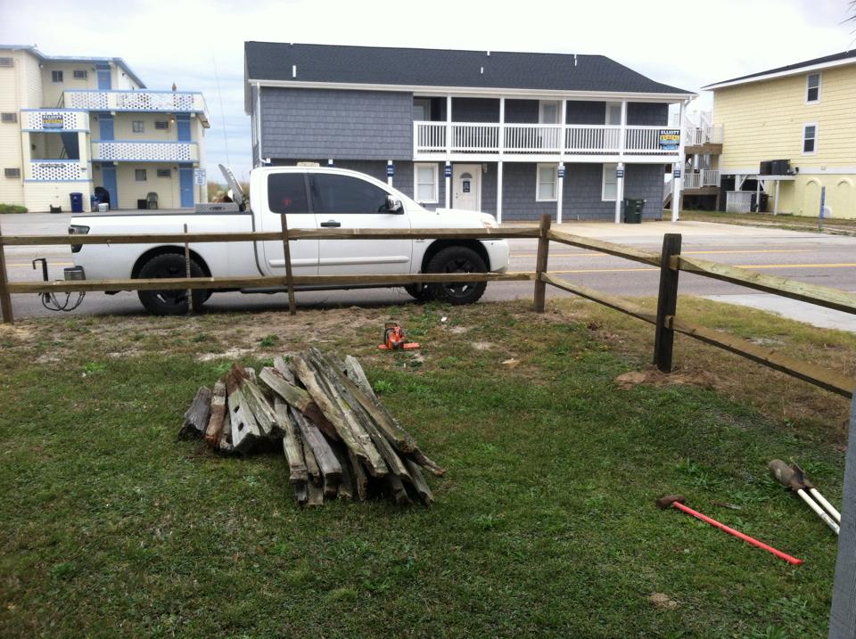 Replace fence in Cherry Grove