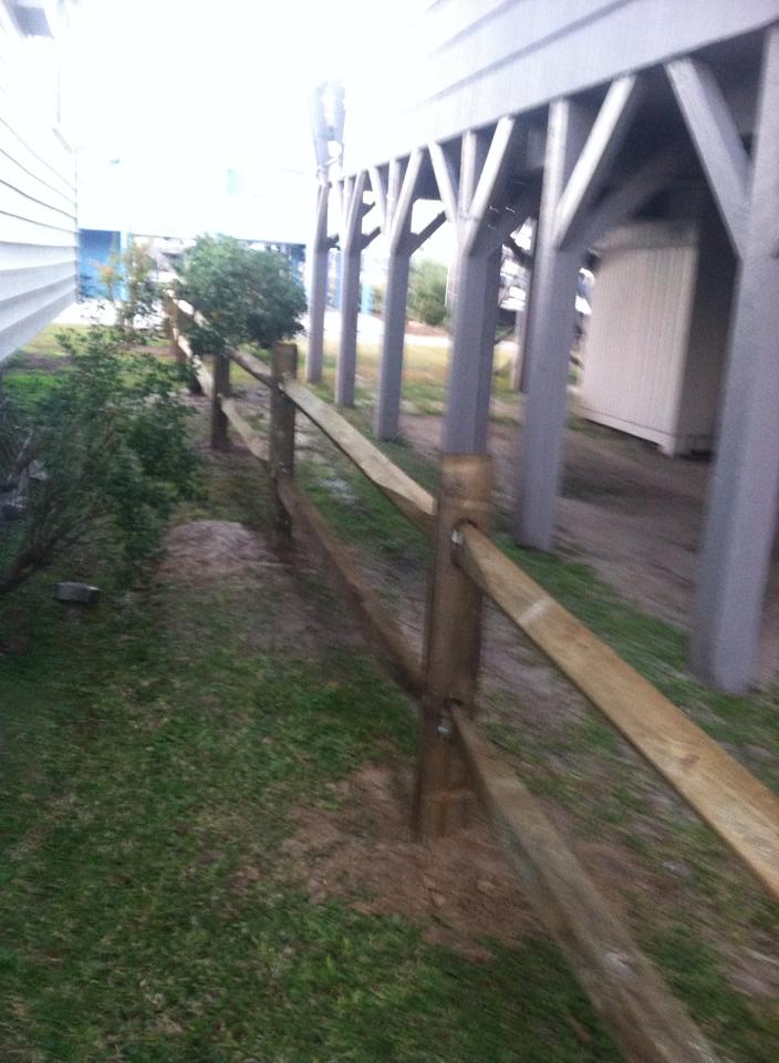 Replace fence in Cherry Grove